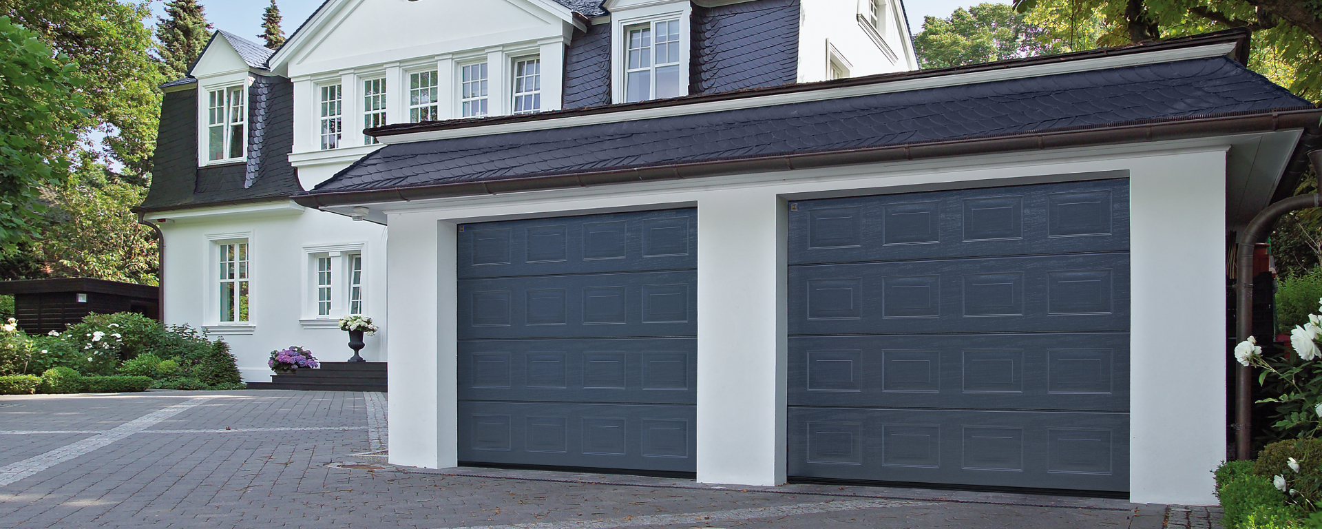 S-Kassette-Woodgrain-Schiefergrau-RAL-7015 Hörmann Sektionaltor